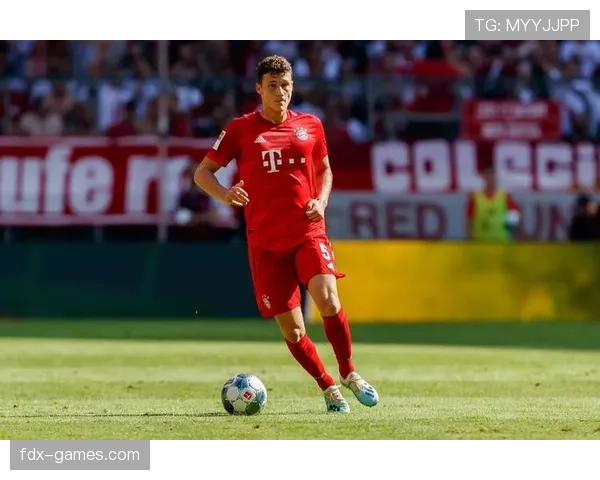 德甲转会窗风云再起：豪购新星助各队状态全面回暖