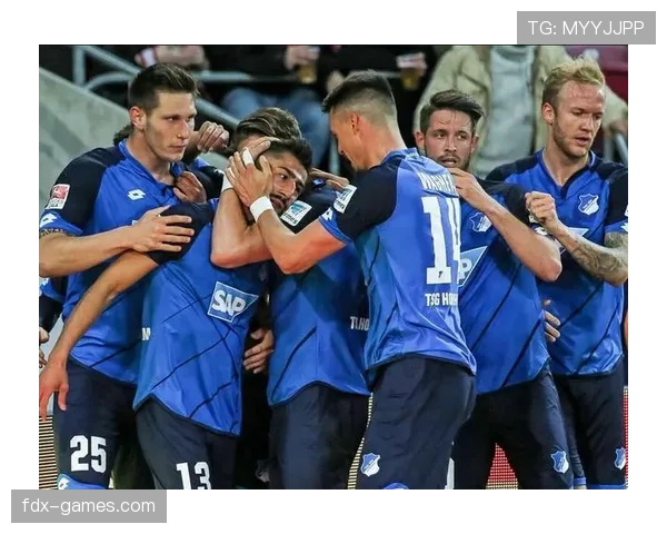 霍村激战再现，球迷热血沸腾的高节奏比赛引发全面反击分析